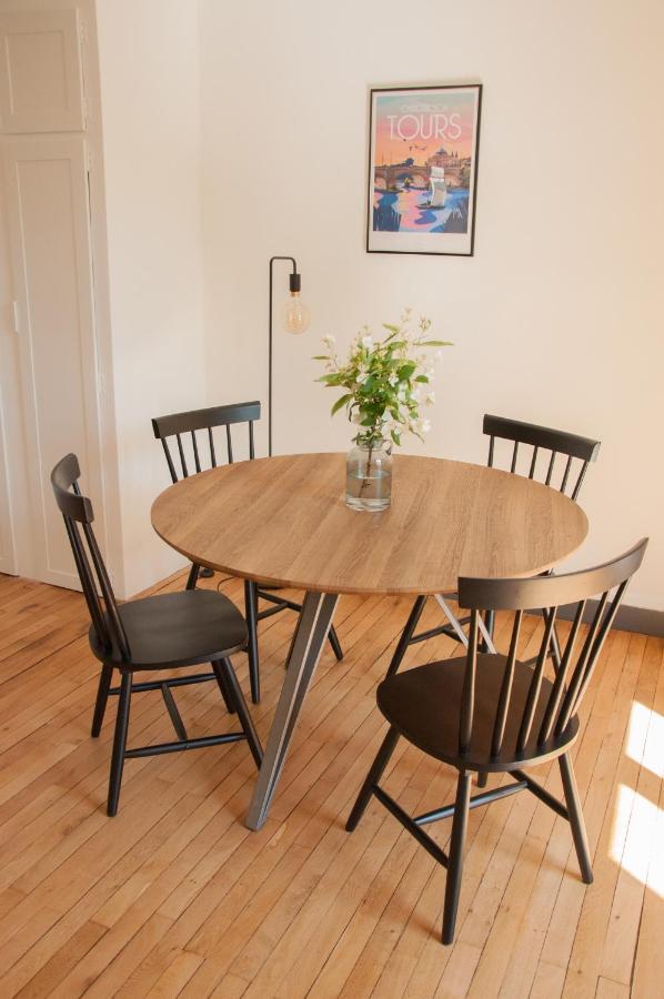 Bel Appartement Tours Centre 2 Chambres, 6 Pers "Pied-A-Tours" Екстер'єр фото